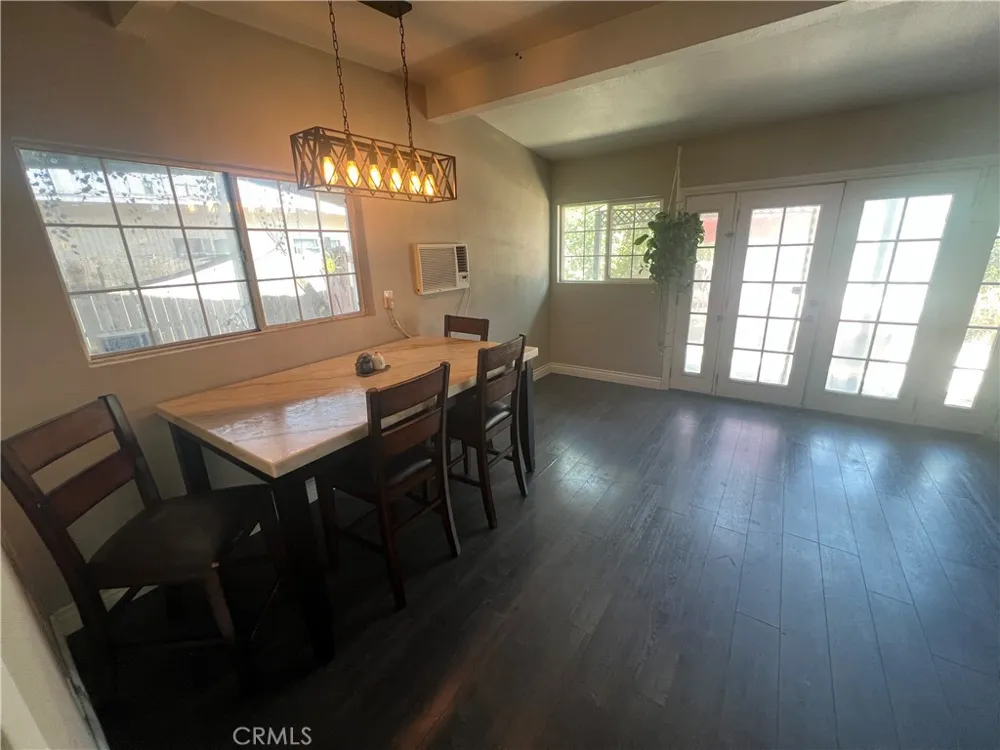 4267 Canterbury Riverside, CA 92504