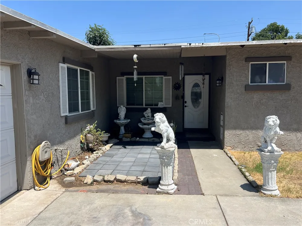 4267 Canterbury Riverside, CA 92504