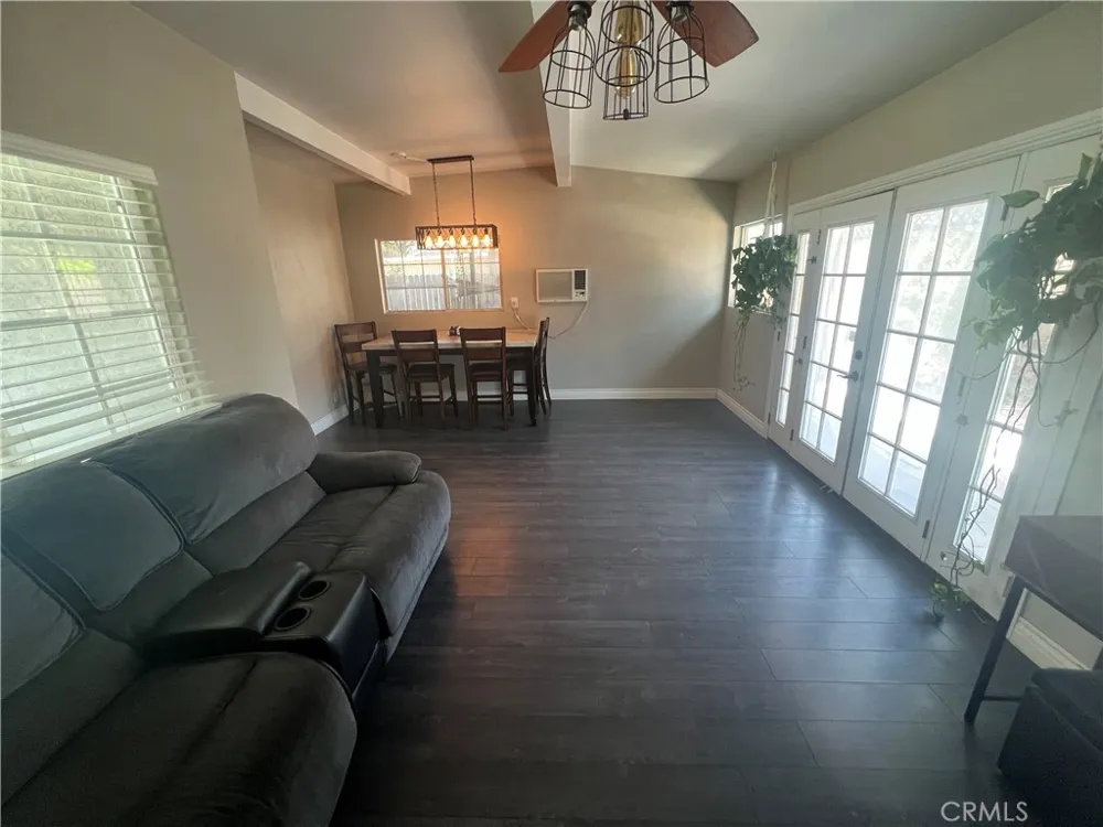 4267 Canterbury Riverside, CA 92504