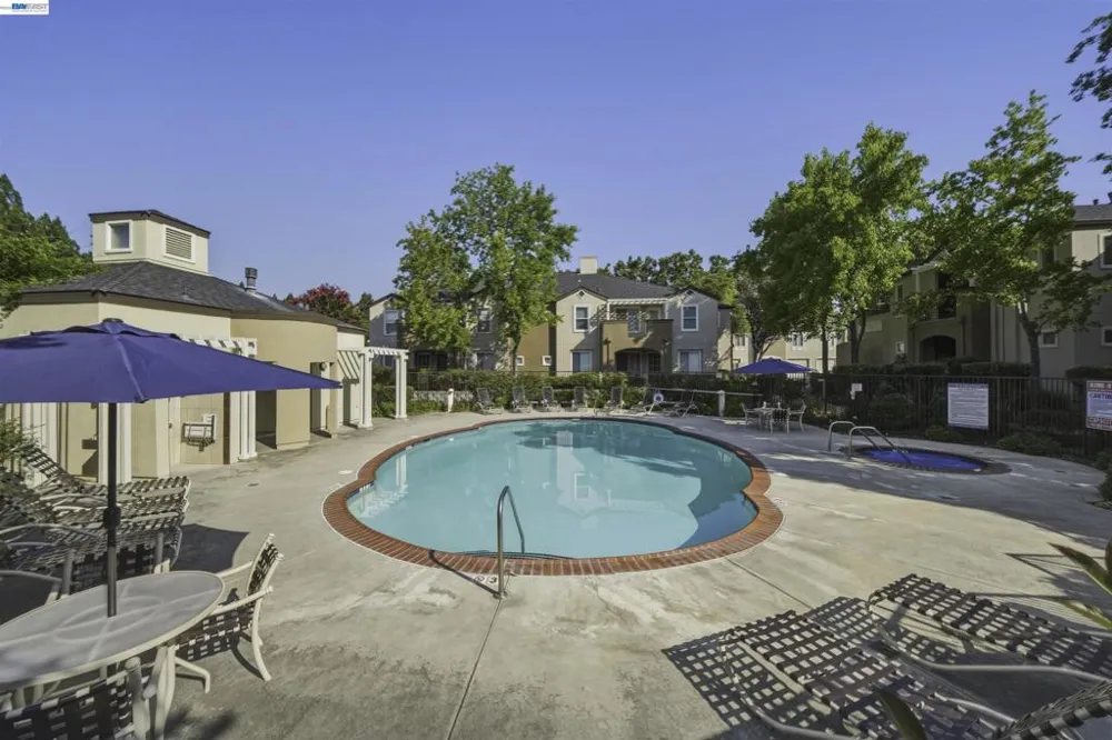 690 Applause Pl San Jose, CA 95134