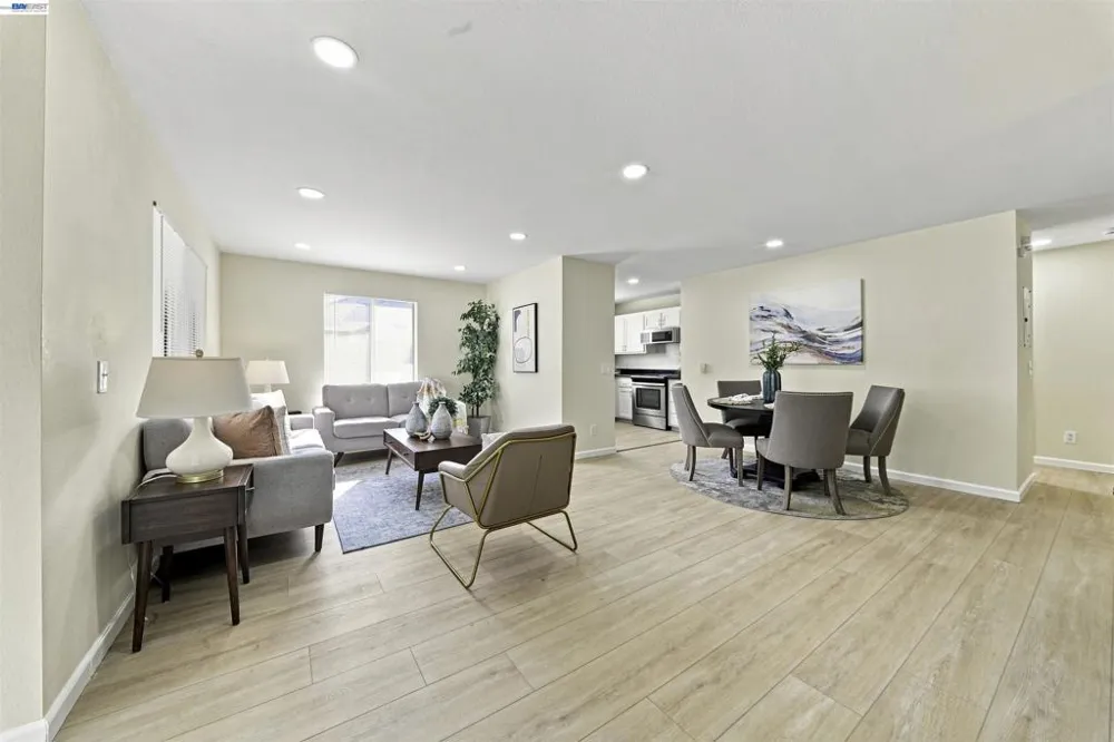 690 Applause Pl San Jose, CA 95134