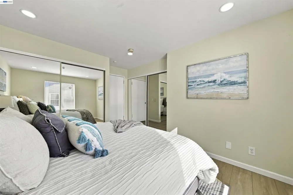 690 Applause Pl San Jose, CA 95134
