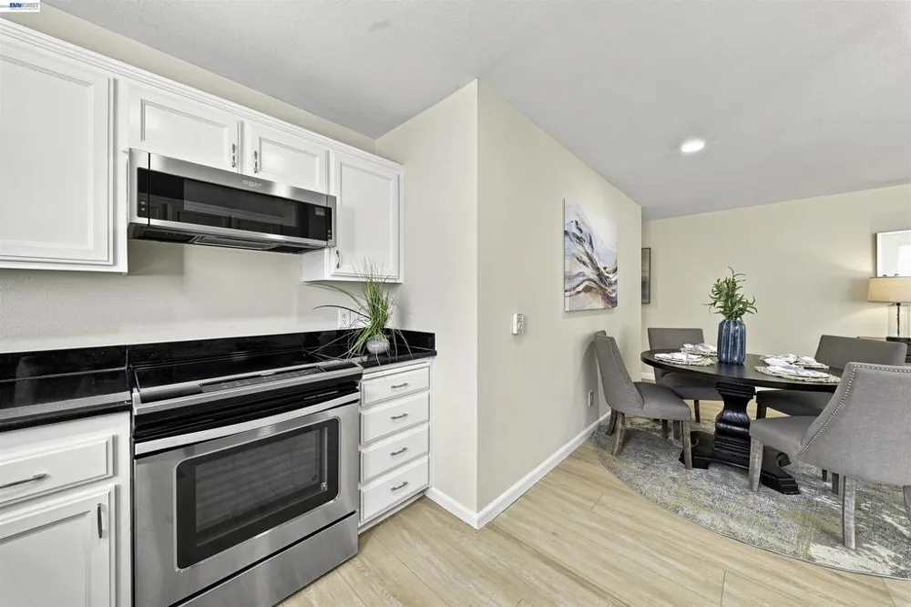 690 Applause Pl San Jose, CA 95134