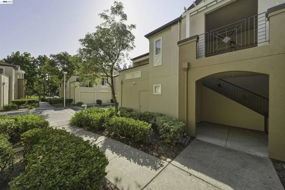 690 Applause Pl San Jose, CA 95134