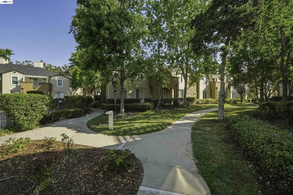 690 Applause Pl San Jose, CA 95134