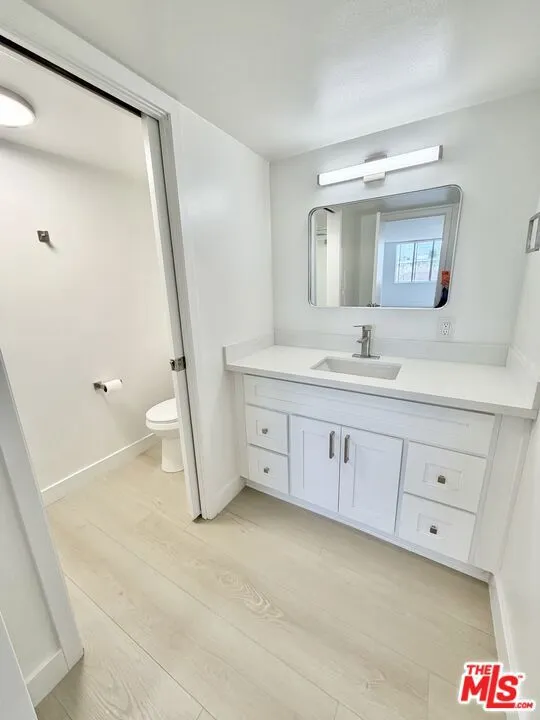 468 S Roxbury Drive #404 Beverly Hills, CA 90212