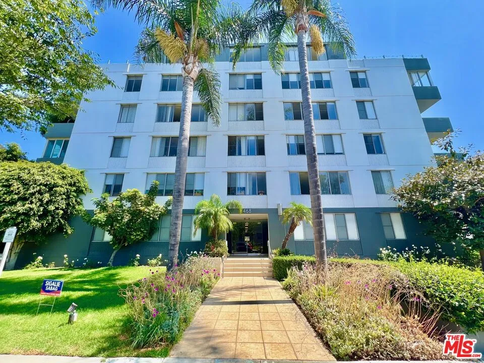 468 S Roxbury Drive #404 Beverly Hills, CA 90212