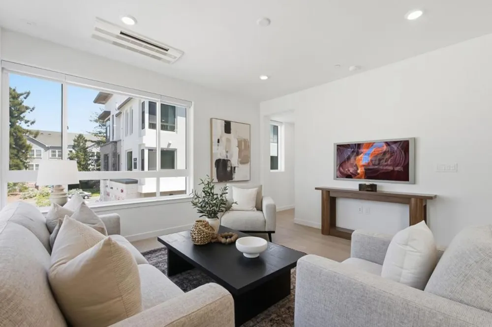 401 Siam Terrace #8 Sunnyvale, CA 94089