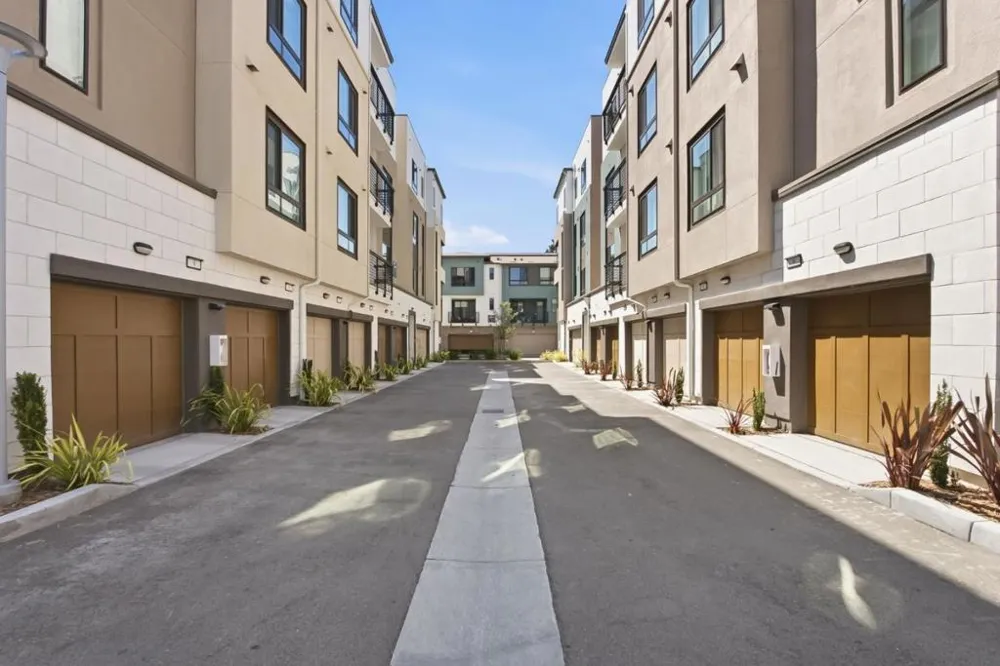 401 Siam Terrace #8 Sunnyvale, CA 94089
