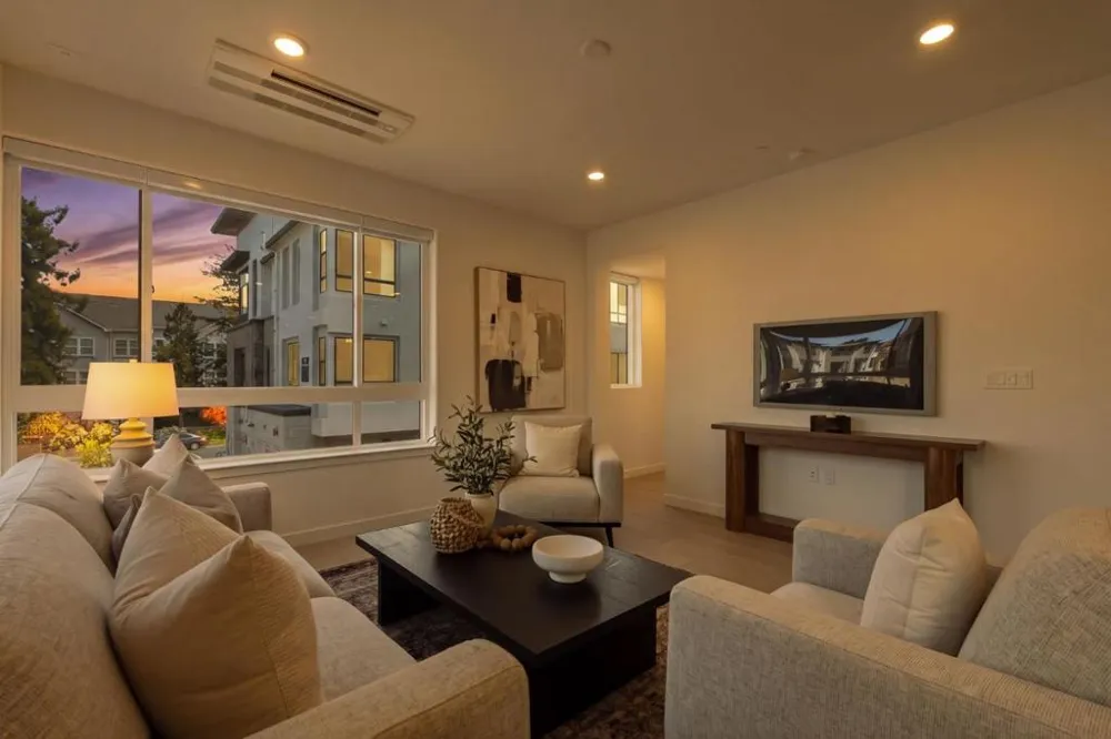 401 Siam Terrace #8 Sunnyvale, CA 94089