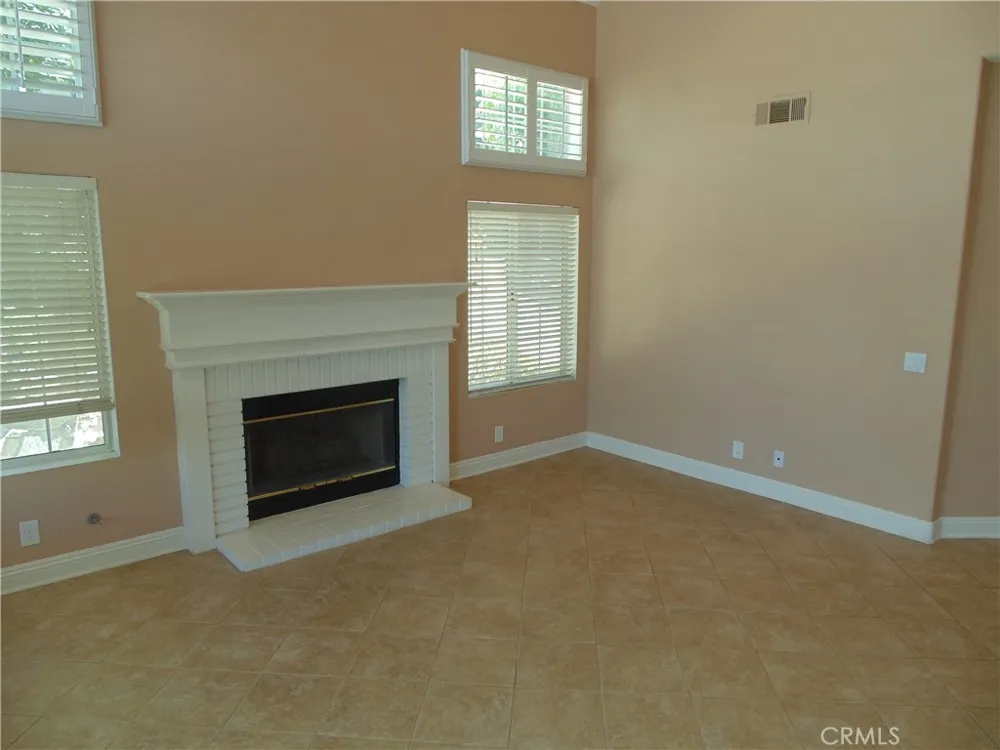 26711 Laurel Crest Laguna Hills, CA 92653