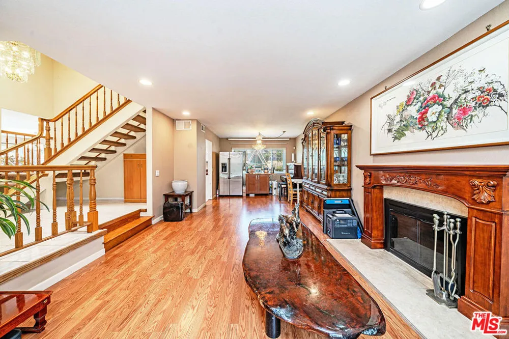 4533 Rainier Drive Cypress, CA 90630