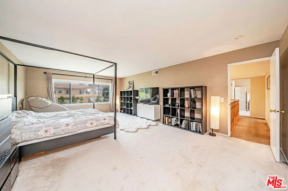 4533 Rainier Drive Cypress, CA 90630