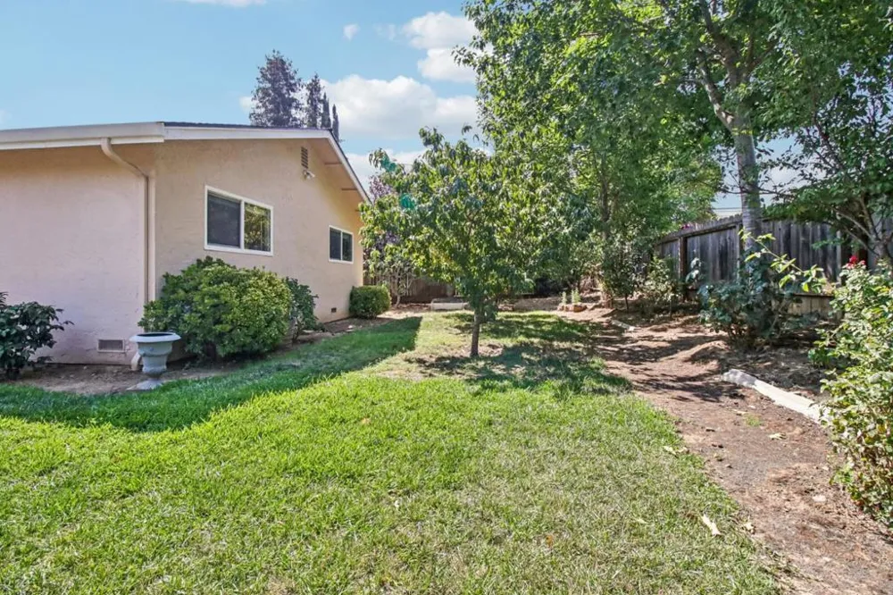 8135 Las Animas Court Gilroy, CA 95020
