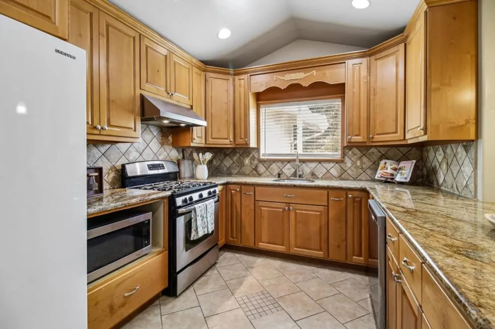 8135 Las Animas Court Gilroy, CA 95020