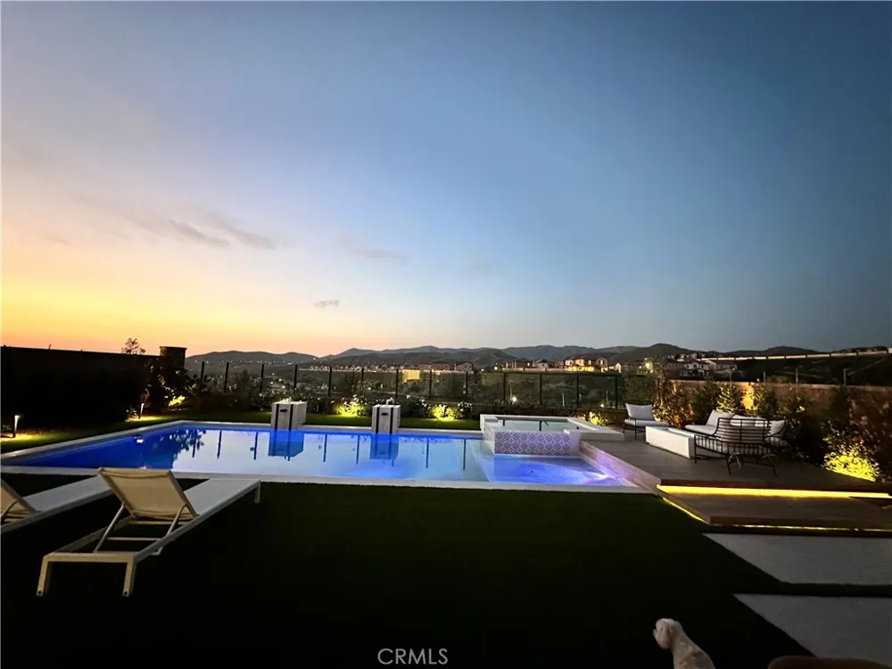 133 Sunnyslope Irvine, CA 92618