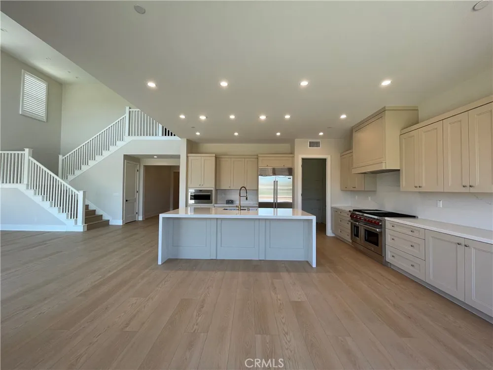 133 Sunnyslope Irvine, CA 92618
