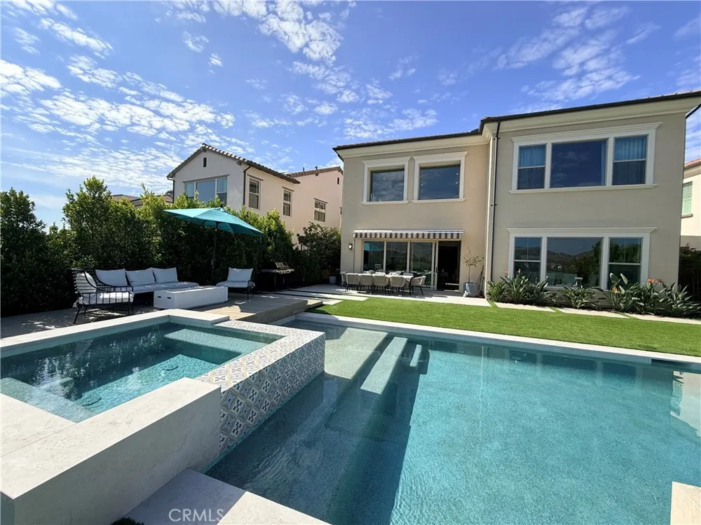 133 Sunnyslope Irvine, CA 92618