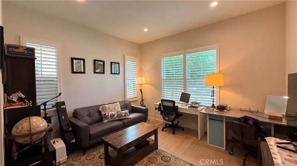 133 Sunnyslope Irvine, CA 92618