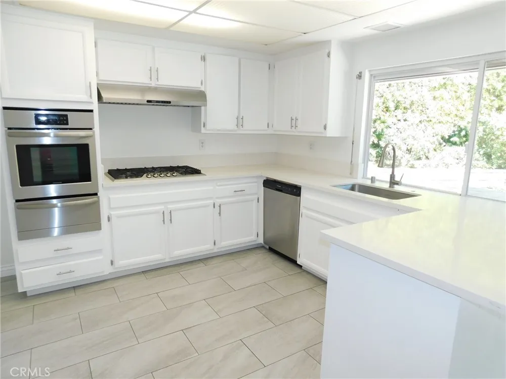 2346 Sarandi Grande Drive Hacienda Heights, CA 91745