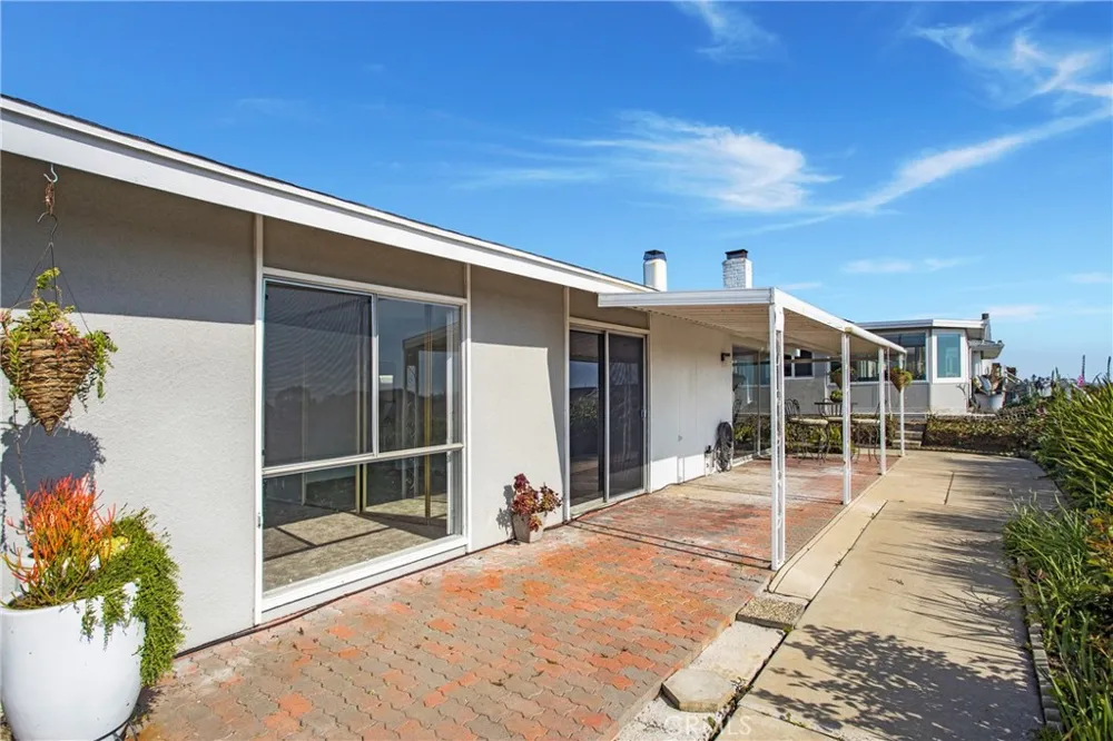 305 Camino San Clemente San Clemente, CA 92672