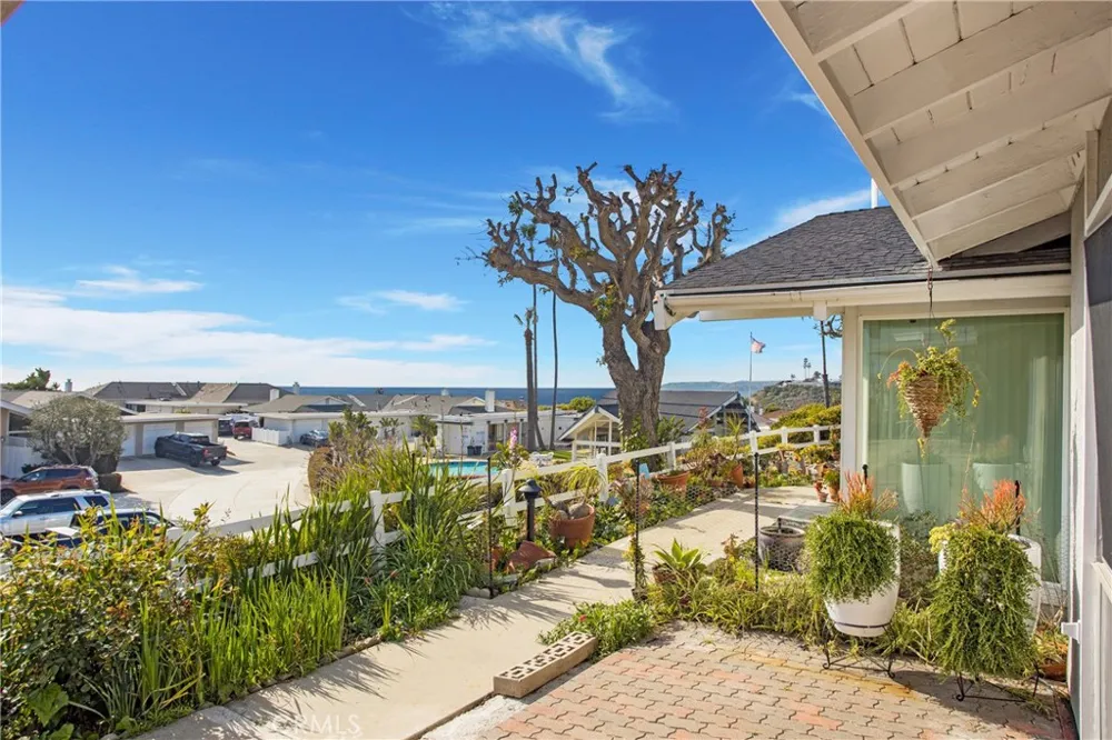 305 Camino San Clemente San Clemente, CA 92672