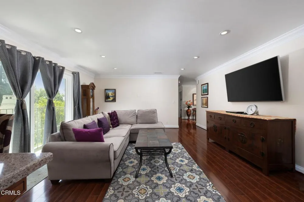 555 W Sierra Madre Boulevard #I Sierra Madre, CA 91024