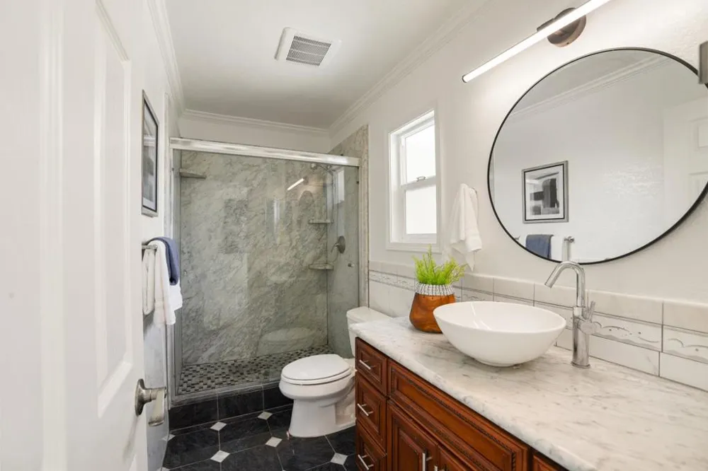 33260 Lake Oneida Street Fremont, CA 94555