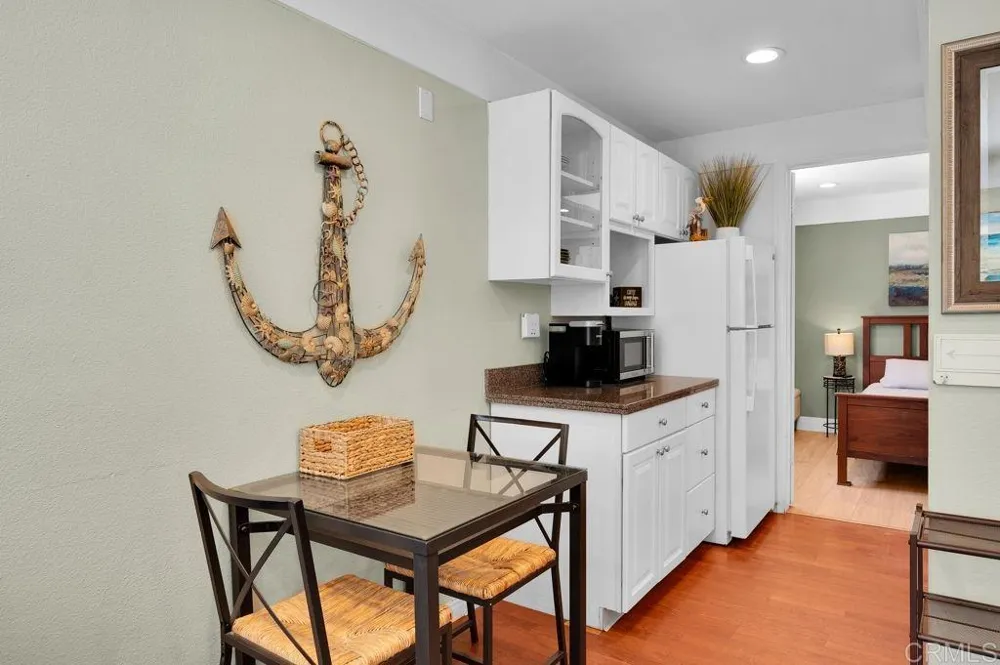 3764 Bayside Lane #4 San Diego, CA 92109