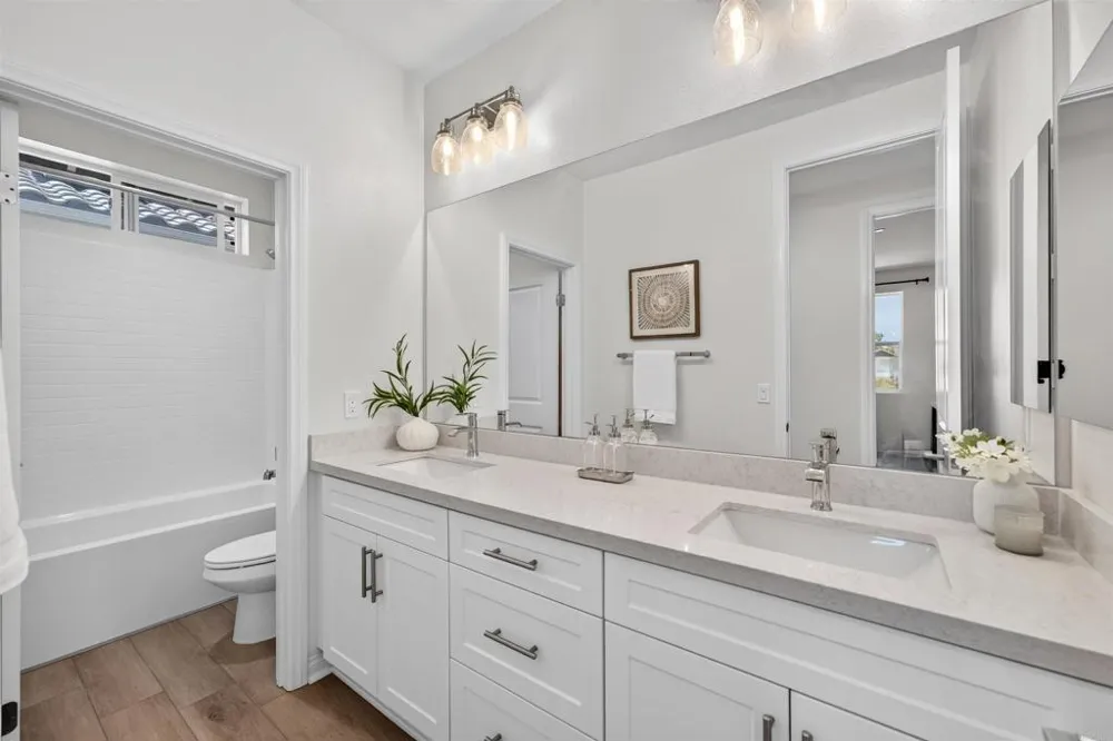 10335 River Bluff Drive Santee, CA 92071