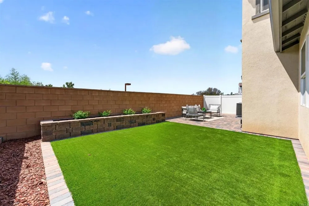 10335 River Bluff Drive Santee, CA 92071
