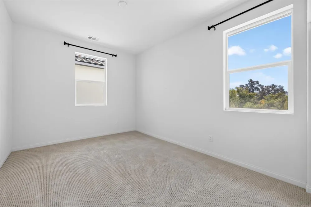 10335 River Bluff Drive Santee, CA 92071