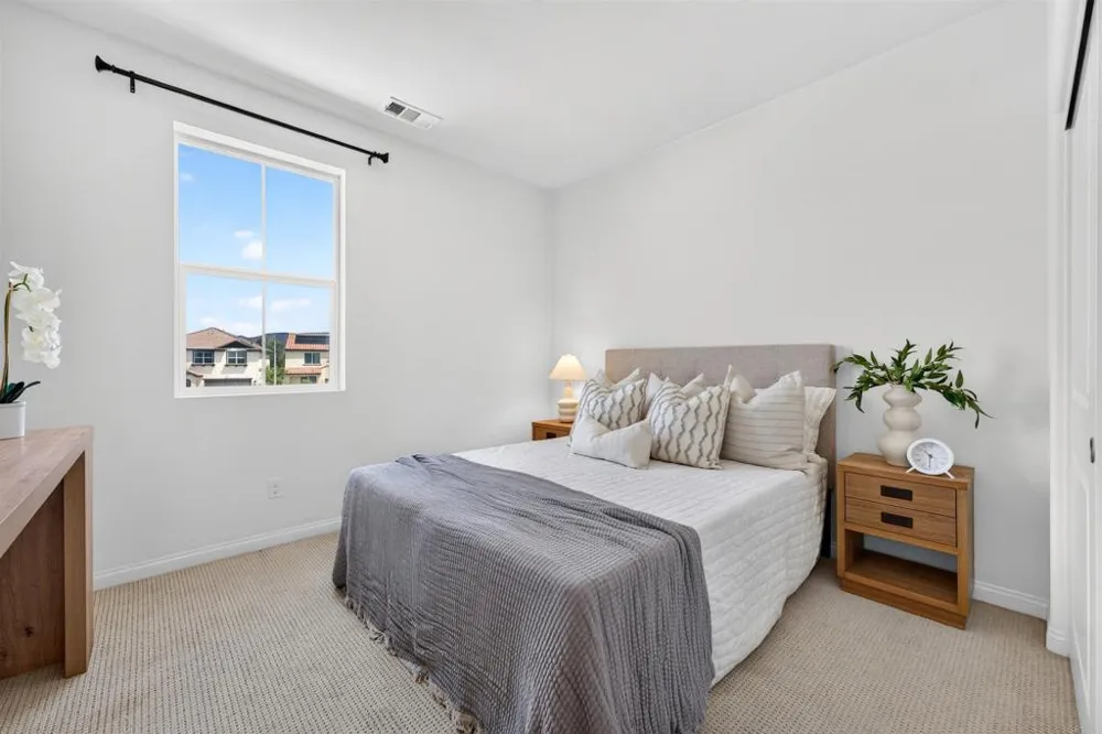 10335 River Bluff Drive Santee, CA 92071