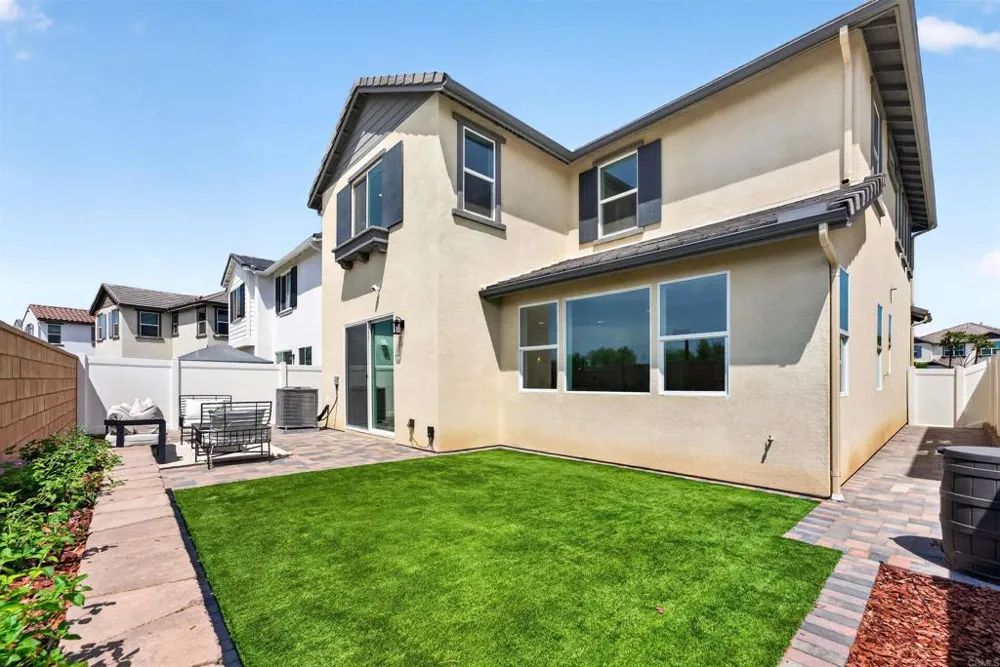 10335 River Bluff Drive Santee, CA 92071