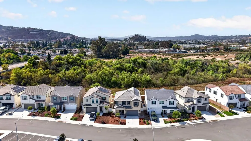 10335 River Bluff Drive Santee, CA 92071