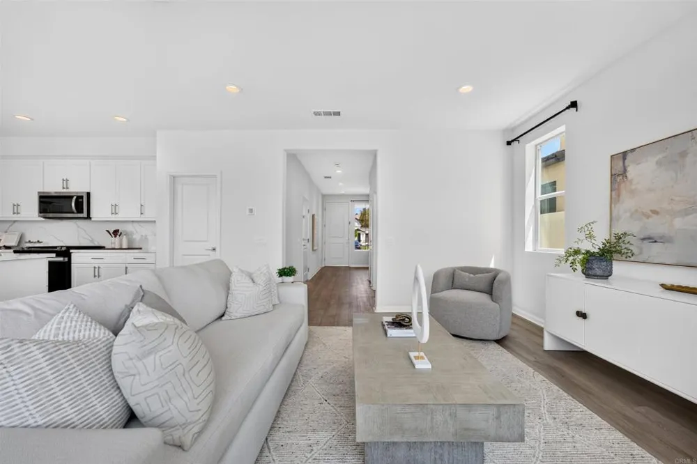 10335 River Bluff Drive Santee, CA 92071