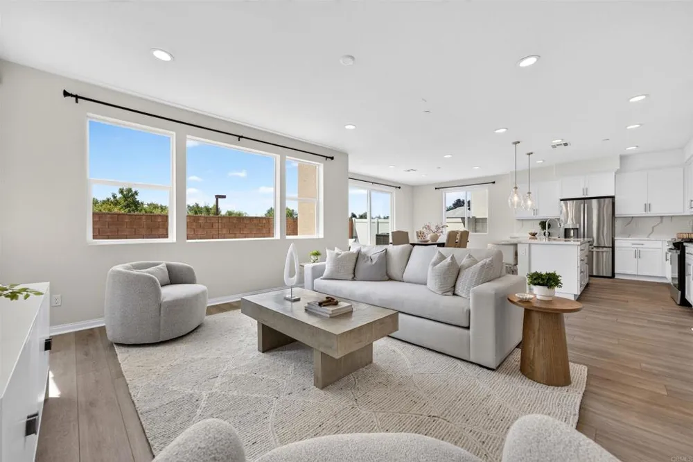 10335 River Bluff Drive Santee, CA 92071