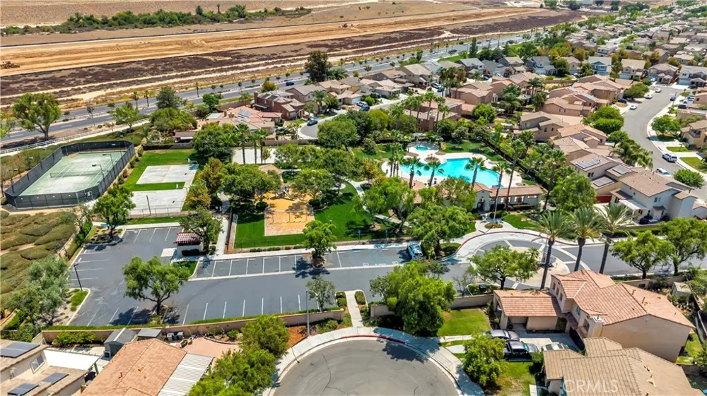 3948 Paseo Del Mar Perris, CA 92571