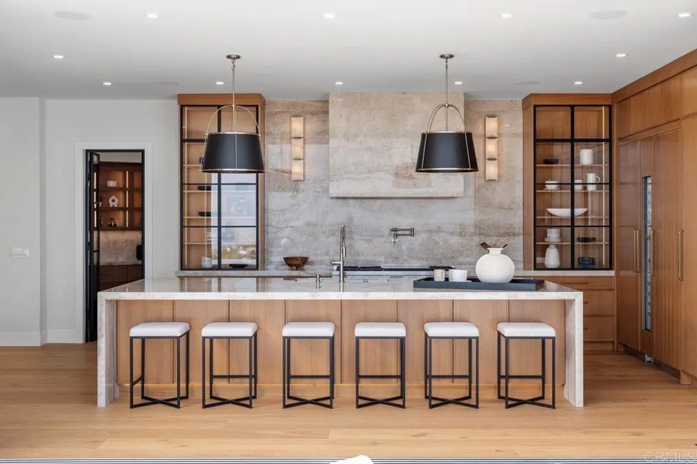 5875 La Jolla Mesa Drive La Jolla, CA 92037