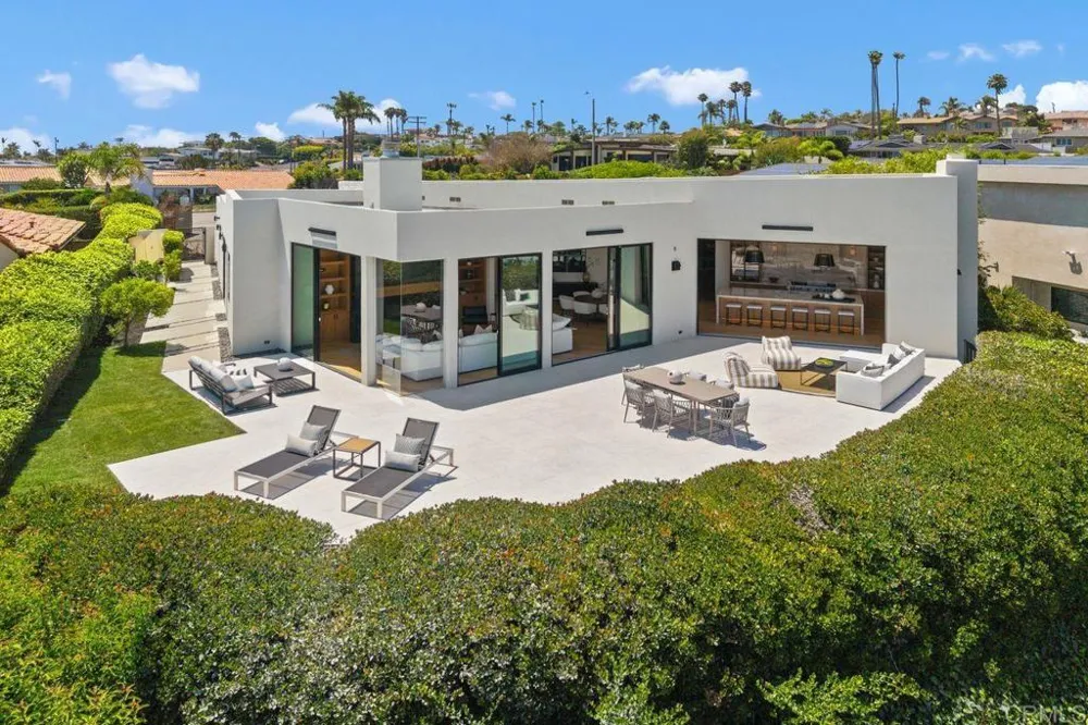 5875 La Jolla Mesa Drive La Jolla, CA 92037