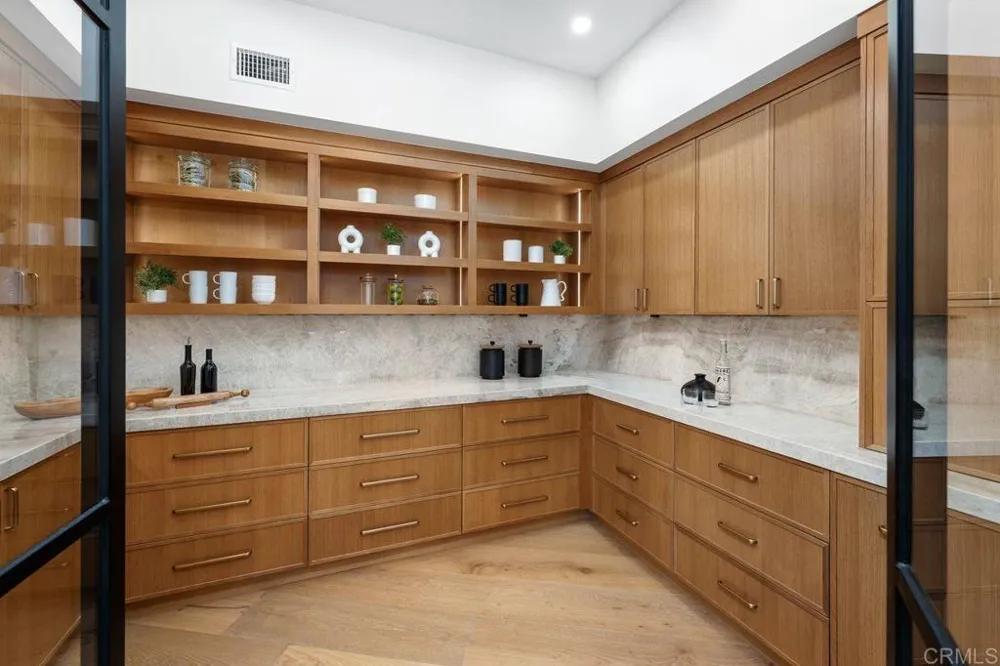 5875 La Jolla Mesa Drive La Jolla, CA 92037