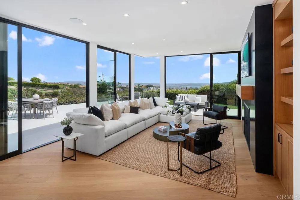5875 La Jolla Mesa Drive La Jolla, CA 92037