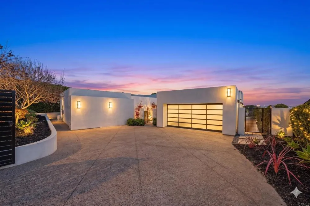 5875 La Jolla Mesa Drive La Jolla, CA 92037