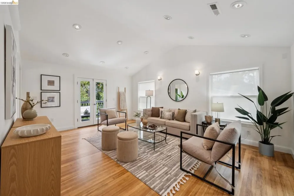 15 Edgecroft Rd Kensington, CA 94707