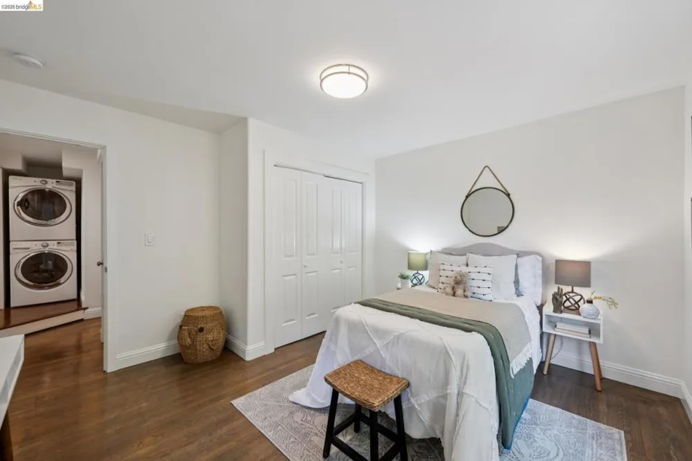 15 Edgecroft Rd Kensington, CA 94707