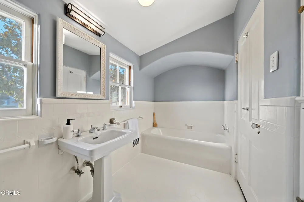 1164 Adair Street San Marino, CA 91108