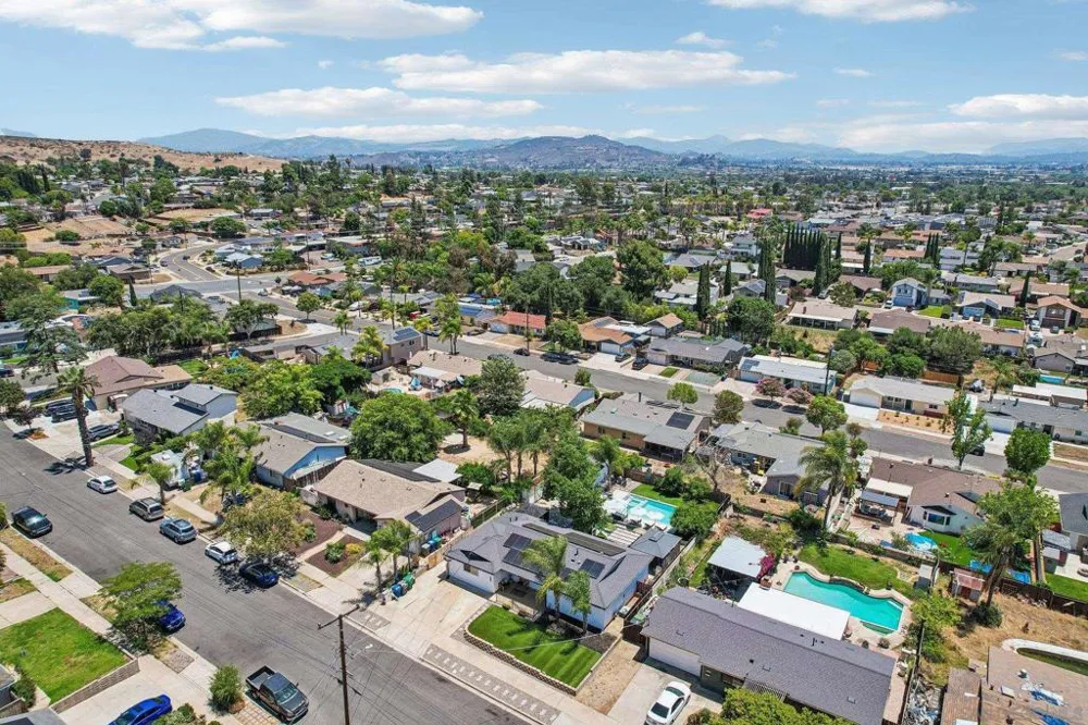 9239 Bellagio Rd Santee, CA 92071