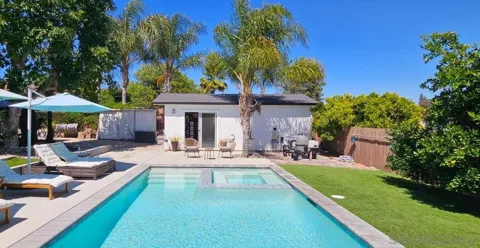 9239 Bellagio Rd