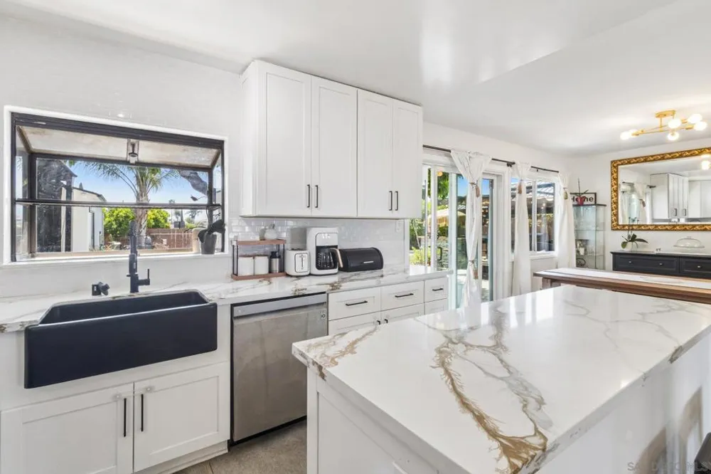 9239 Bellagio Rd Santee, CA 92071
