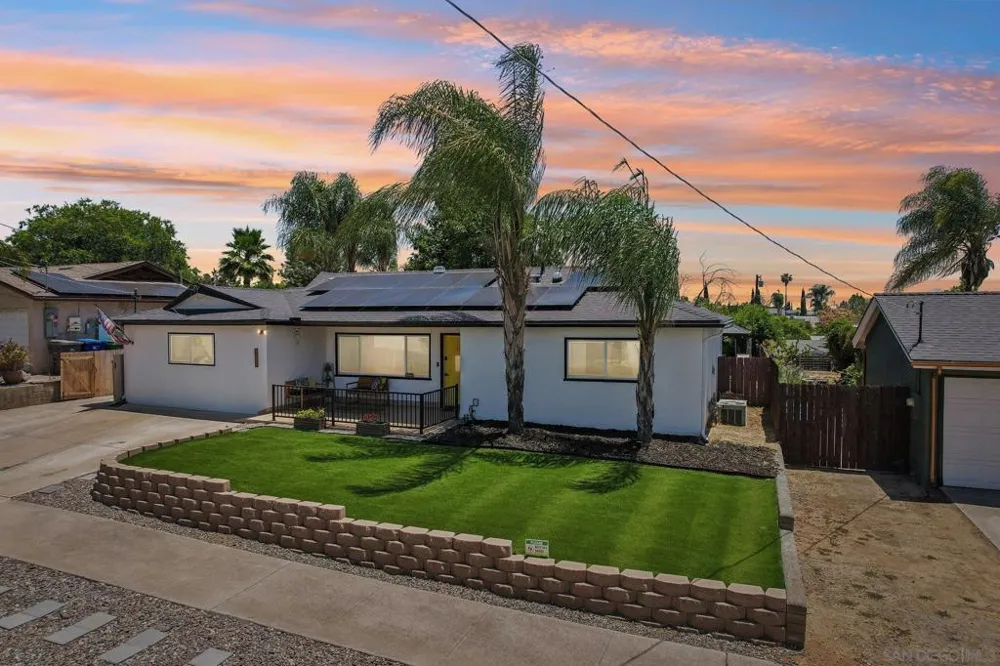 9239 Bellagio Rd Santee, CA 92071